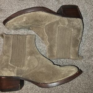 Frye Suede Tan Slip On Chelsea Boot.  Size 6
